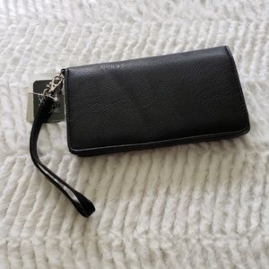 Black wristlet wallet